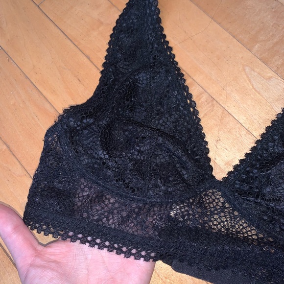 [S] VICTORIA’S SECRET bralette bundle - Picture 10 of 16